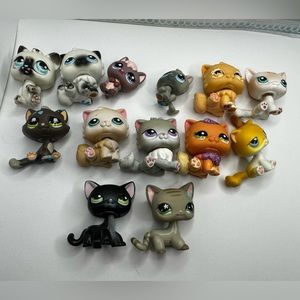 Littlest pet shop cat LOT of 13